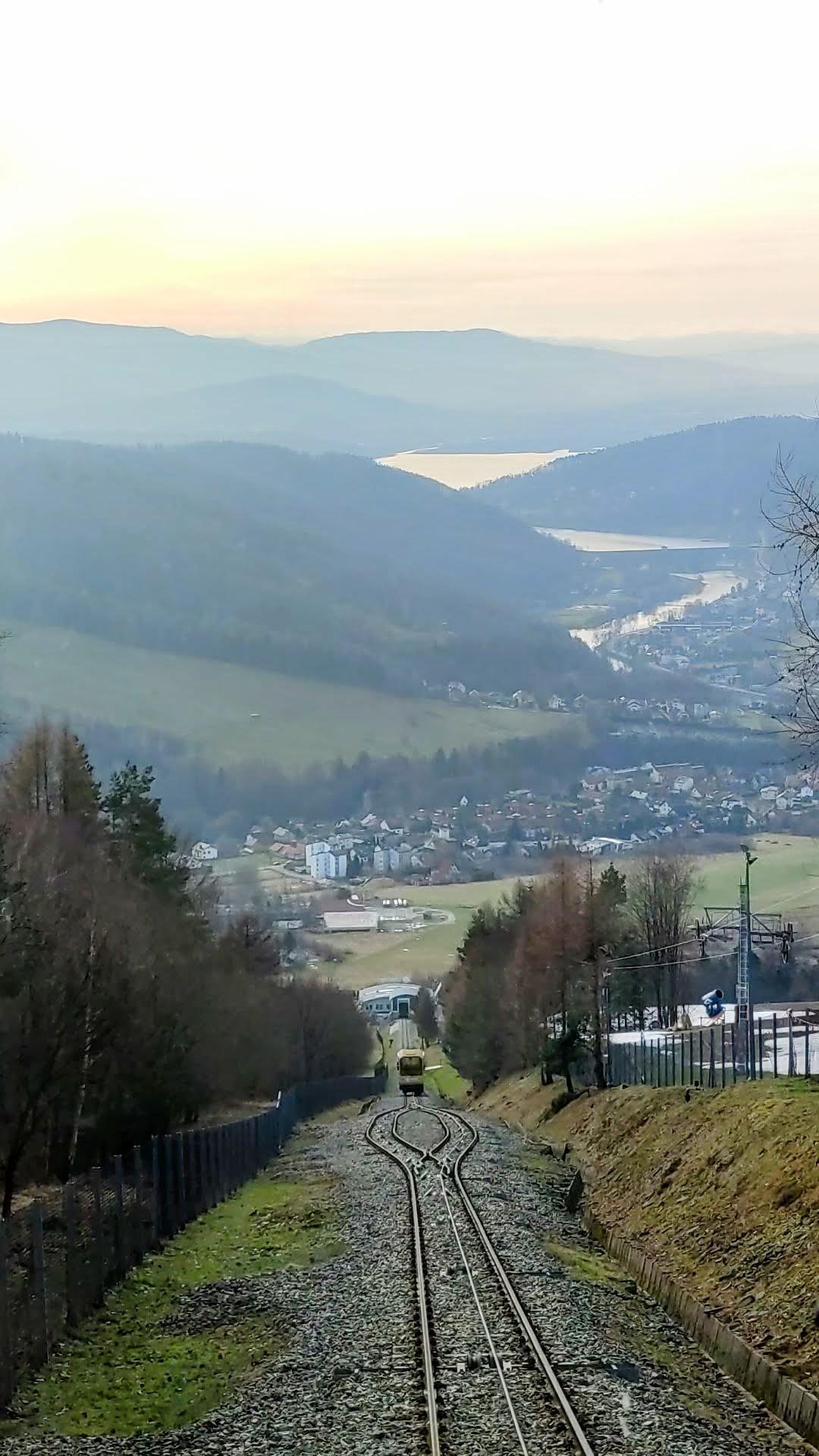 Góra Żar – kolejka linowo-terenowa, widoki i atrakcje